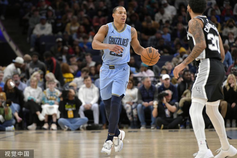 能够容纳约 能够容纳约